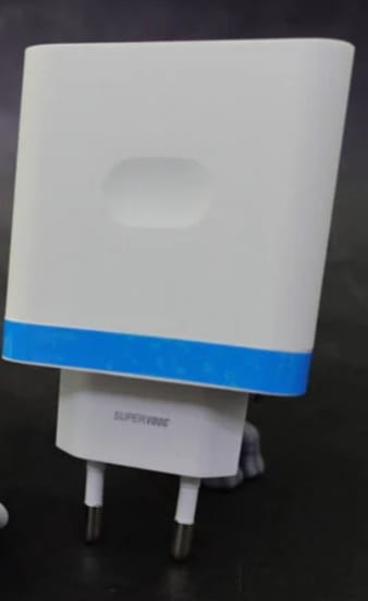 شاحن سوبر فووك 100 وات متوافق مع هواتف اوبو