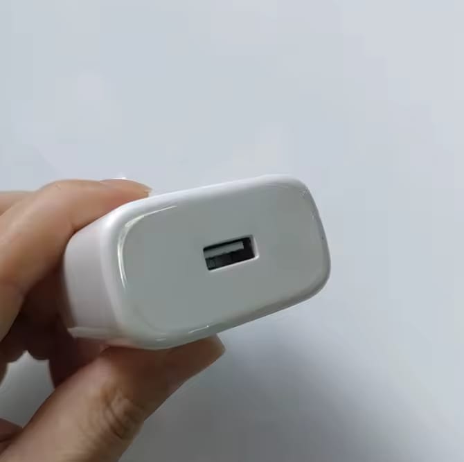 شاحن 65 وات سوبر فووك