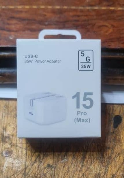 شاحن ايفون اصلى 15 برو ماكس 35 واط